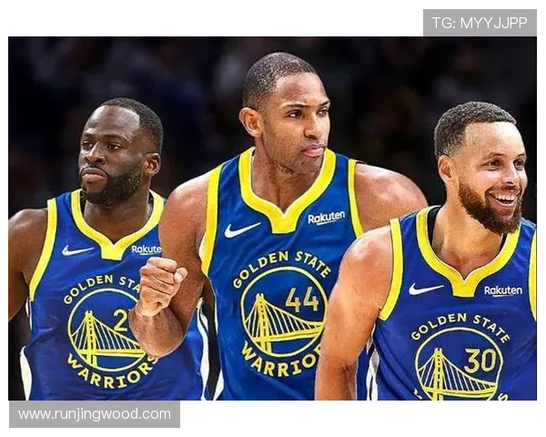 科尔创新战术库里携手四将巴特勒霍福德同场竞技展现新风貌